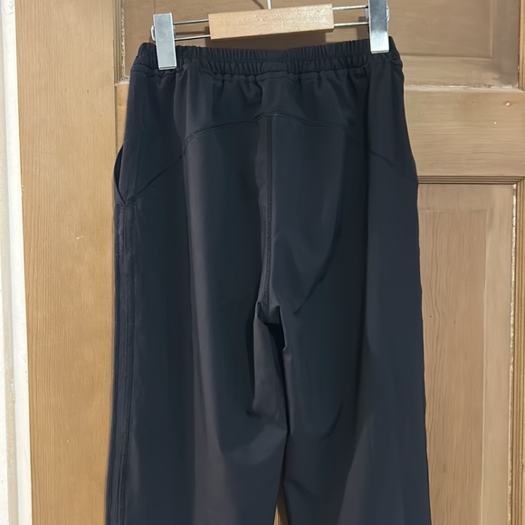 Lululemon Jogger - Picture 4 of 5